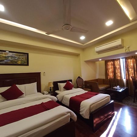 Diplomat Hotel Islamabad Ngoại thất bức ảnh