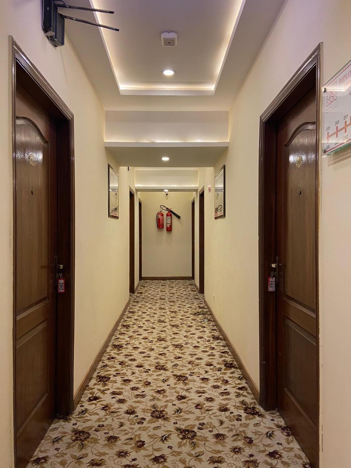 Diplomat Hotel Islamabad Ngoại thất bức ảnh