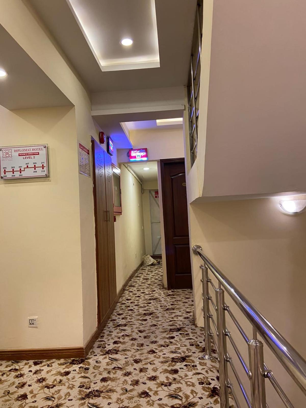 Diplomat Hotel Islamabad Ngoại thất bức ảnh